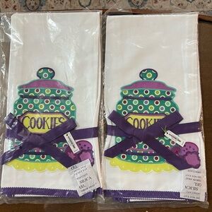 Pair of Vera Bradley tea towels